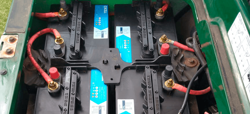 Banco de baterias instalado em veiculo eletrico